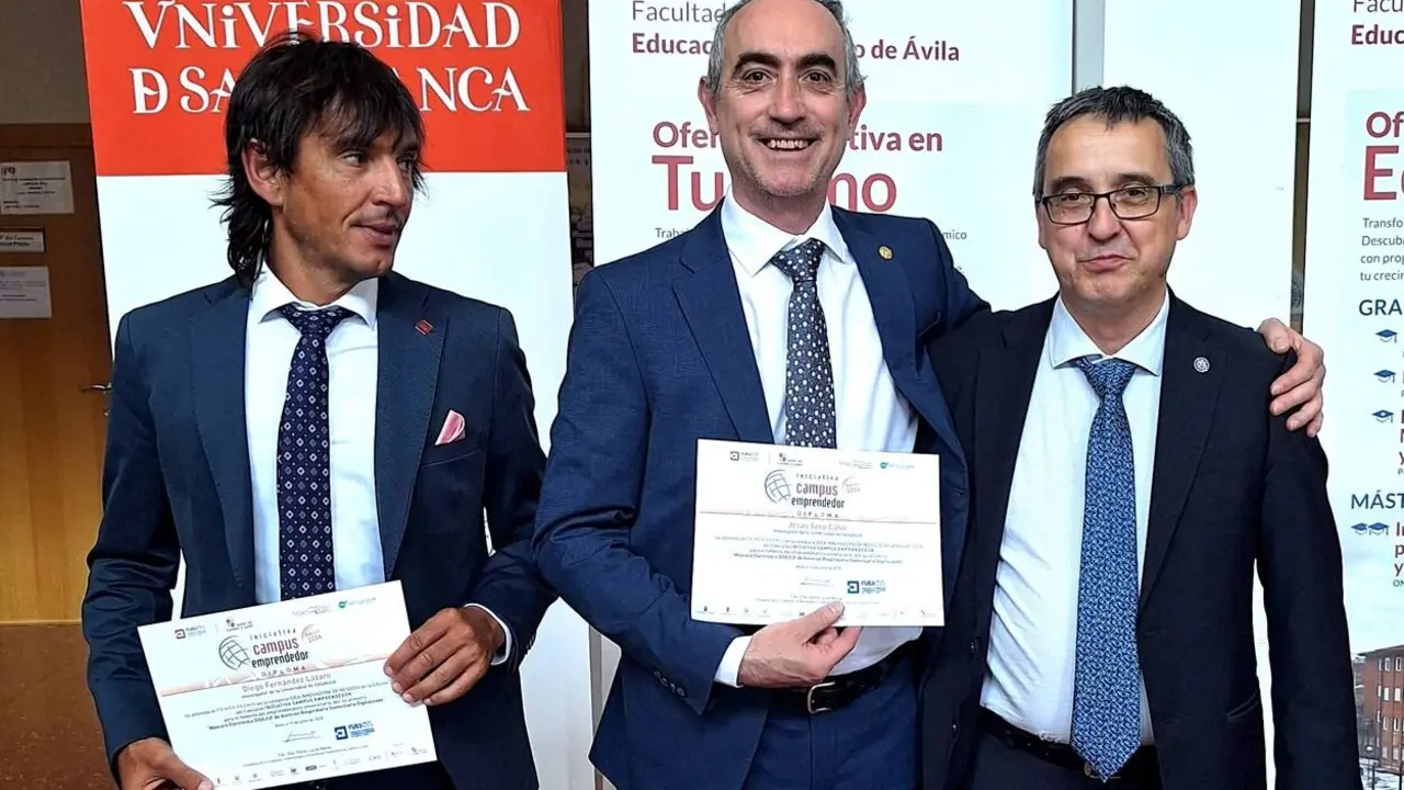 Diego Fernández Lázaro, invest. de la UVA; Jesús Seco Calvo, invest. de la ULE y Santiago Gutiérrez Martín, Vicerrector Investigación y Transferencia - ULE.