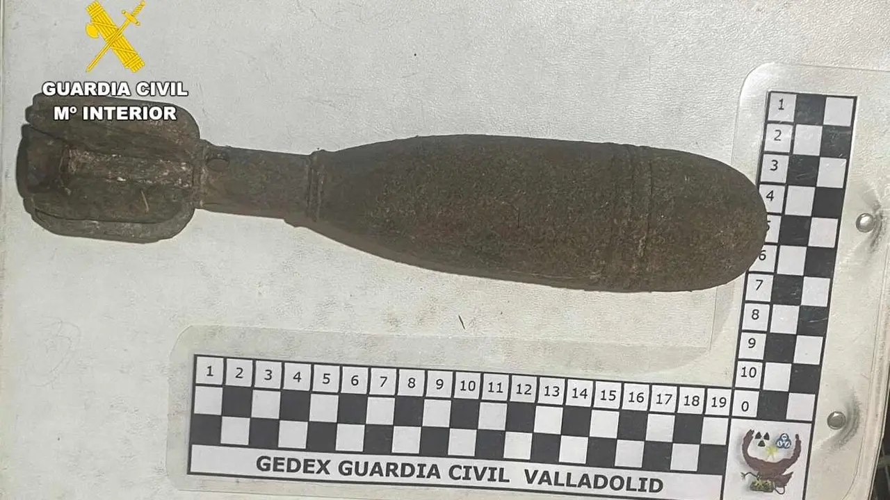 Desmantelamiento mediante una mini-explosión controlada de un proyectil de mortero calibre 50 mm.
