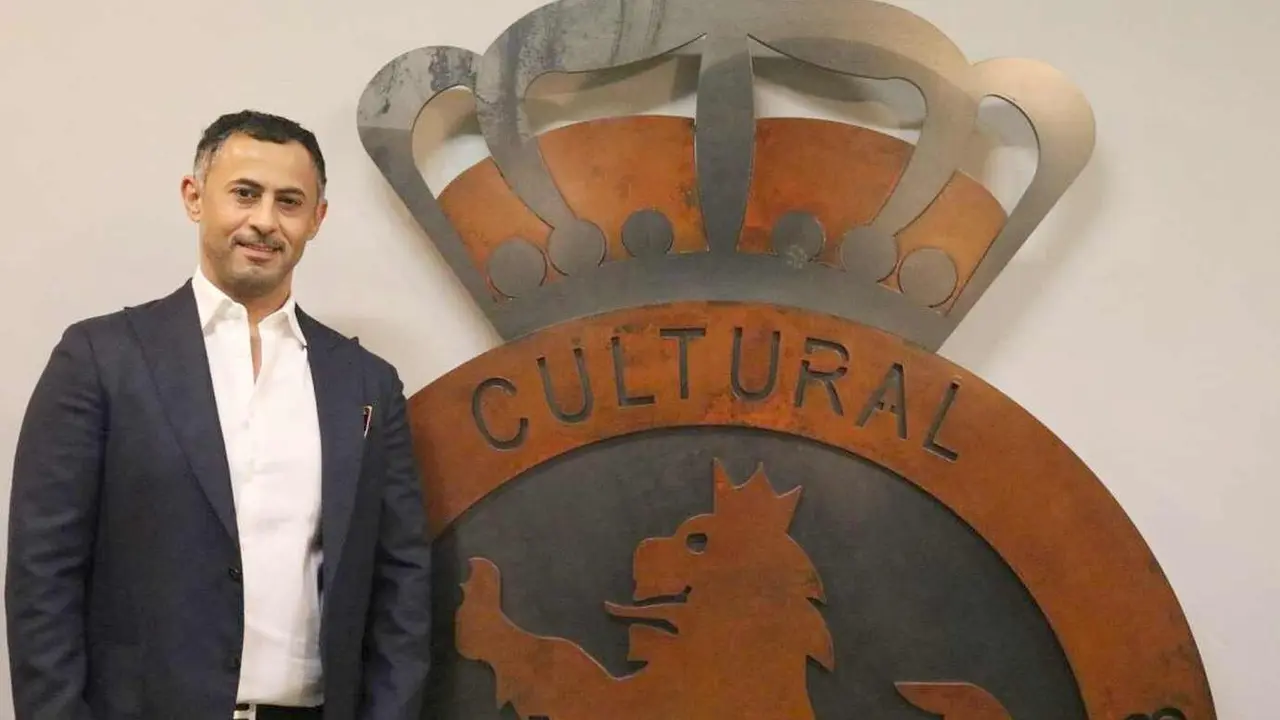 Mohd Khalifa M F Al-Suwaidi, presidente de la Cultural.