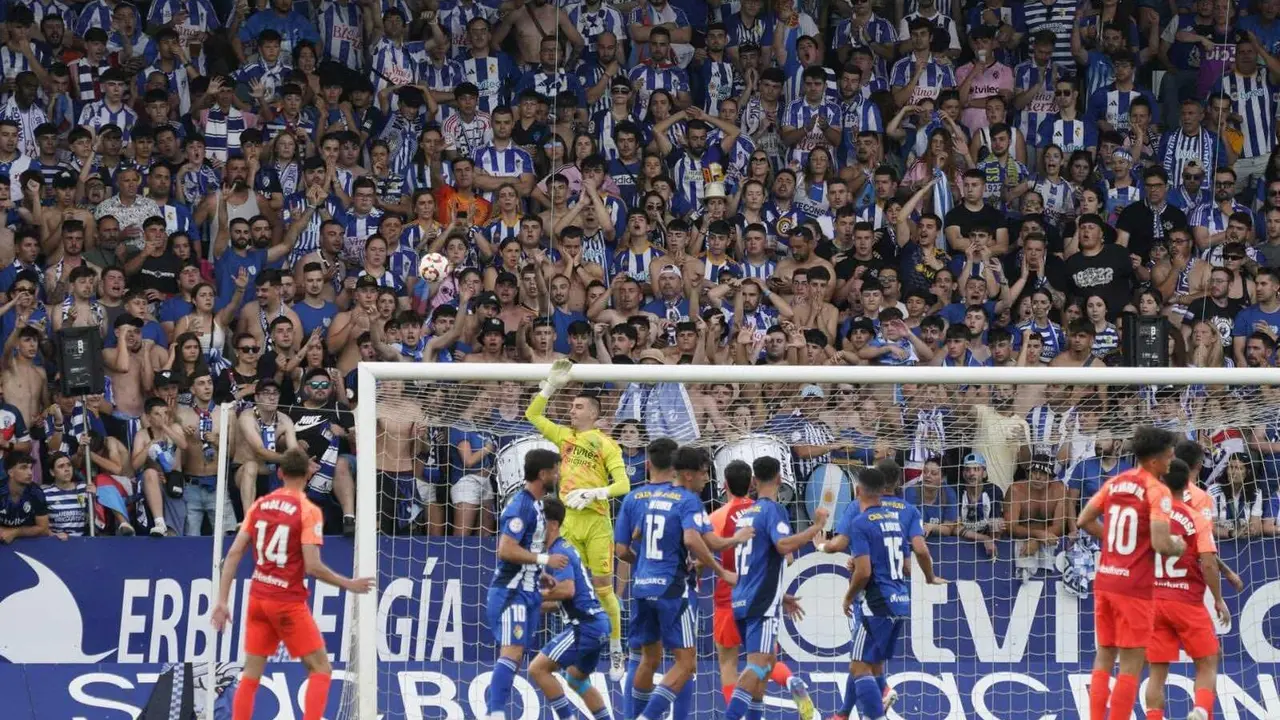 La agrada anima a la Ponferradina en su duelo final para ir a Segunda.