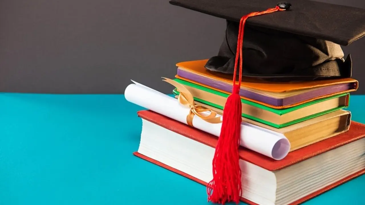 El Ayuntamiento de León convoca las ayudas para universitarios y estudiantes de FP.