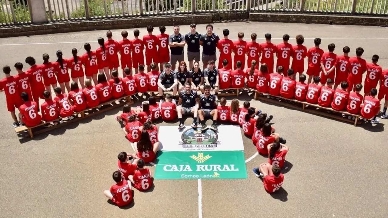 Arranca el VII Campus de Balonmano Juanín García en Santa Lucía de Gordón  (León).
