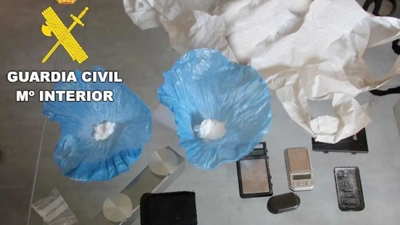 Imagen de parte de la droga incautada durante la operación realizada por la Guardia Civil.