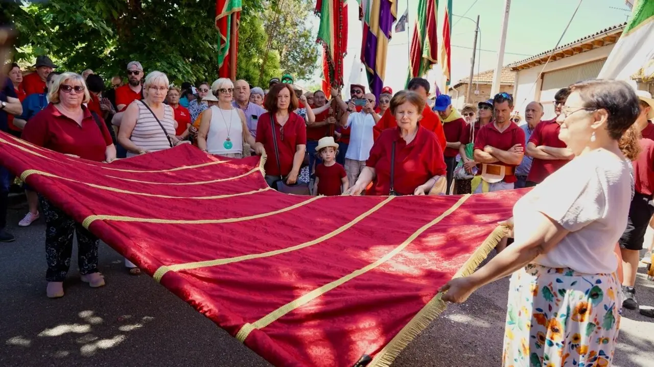 Celebración de la II Concentración de Pendones de Oteruelo de la Valduerna
