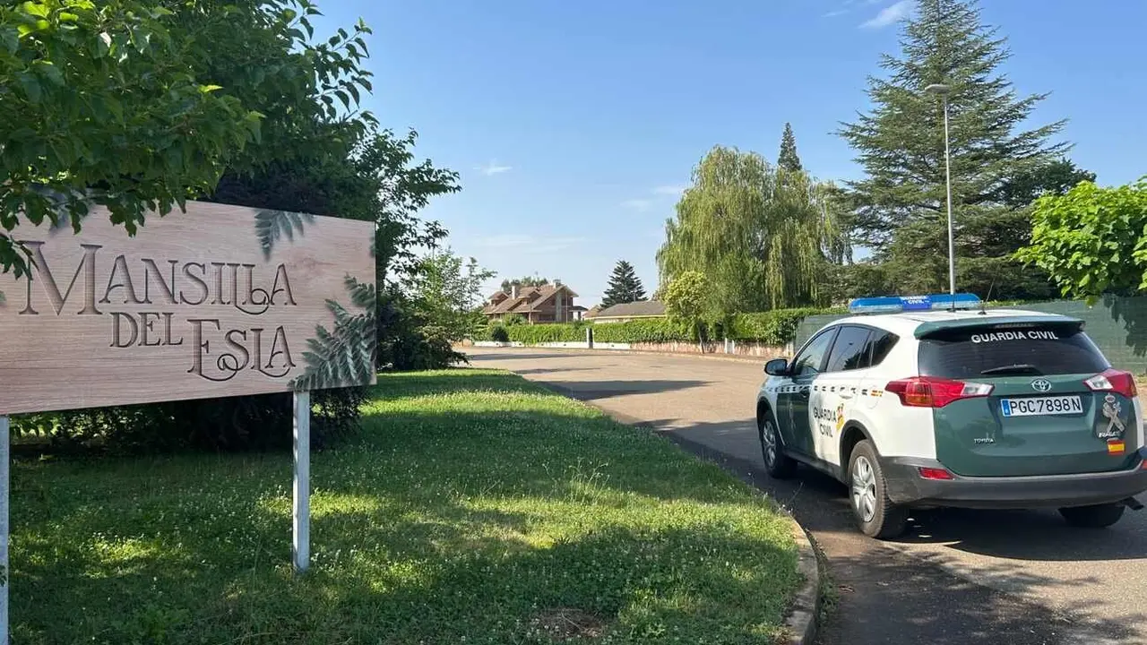 Efectivos de la Guardia Civil, durante las labores de búsqueda.