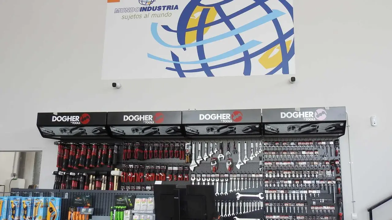 Los mejores suministros industriales, artículos de ferretería, maquinaria y materiales industriales al mejor precio y con las mejores ofertas llegan a León de la mano de Mundo Industria. Mundo Industria (Alto del Portillo, kilómetro 320,5; nave 2, 24227; Valdelafuente, León).