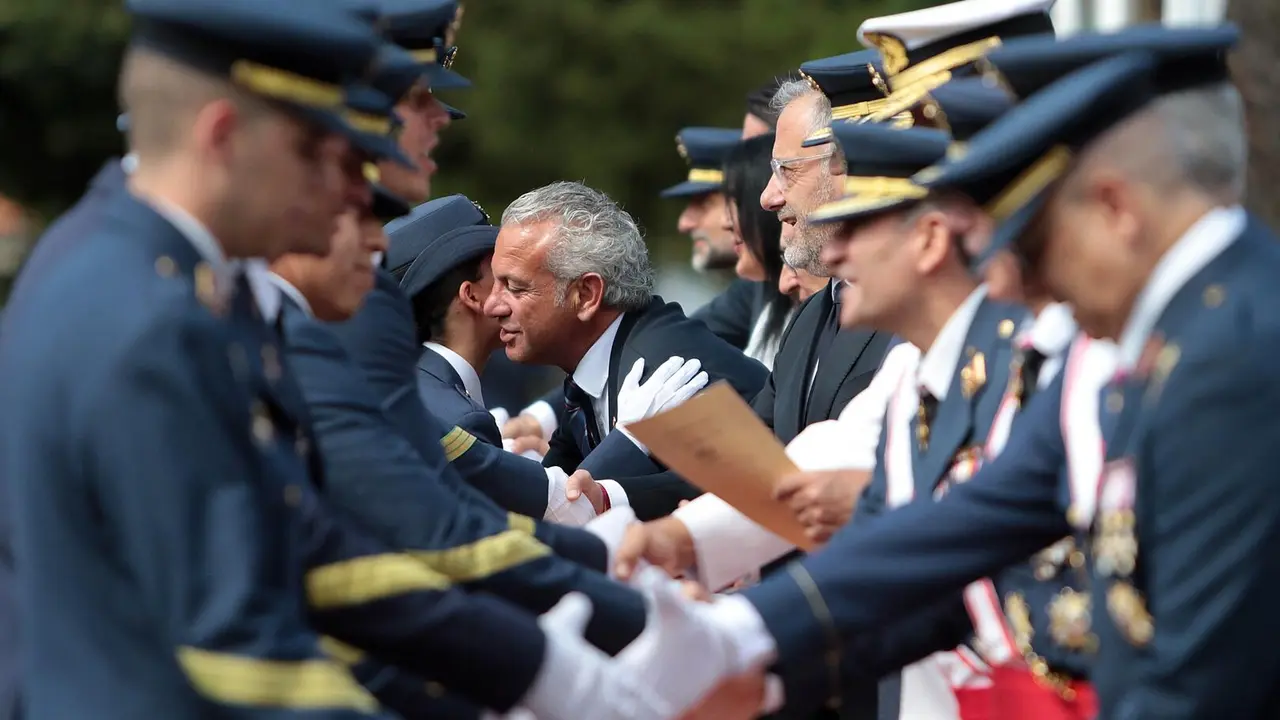 Acto de entrega de Reales Despachos a los sargentos de la XXXIII promoción