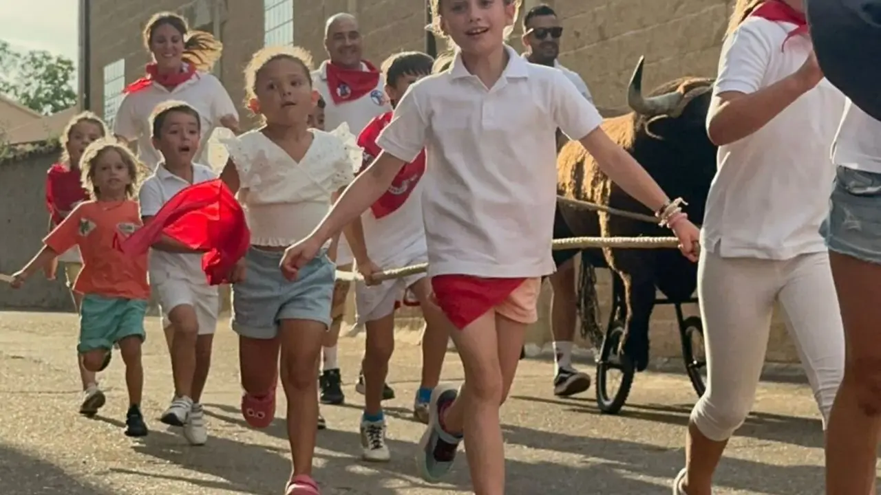 Pre San Fermín en la localidad leonesa de Gavilanes del Órbigo