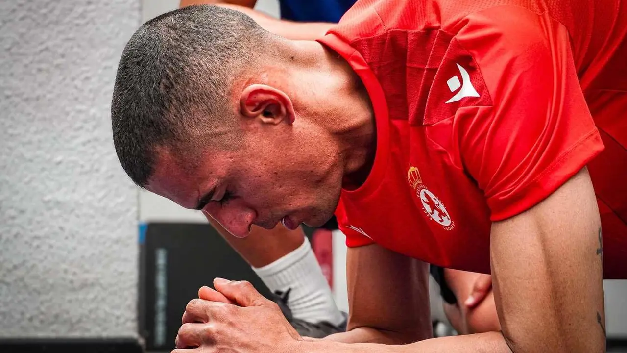 El equipo leonés inicia su preparación física en el gimnasio y entrena por la tarde en Puente Castro, con presencia de la directiva y el cuerpo técnico. Foto: CyDLeonesa