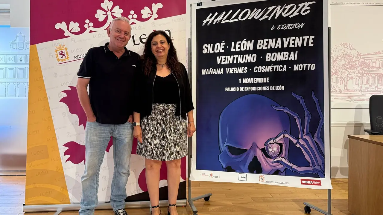 La concejala de Turismo, Mercedes Escudero, se ha reunido con el promotor del evento, José Manuel Contreras, este miércoles.