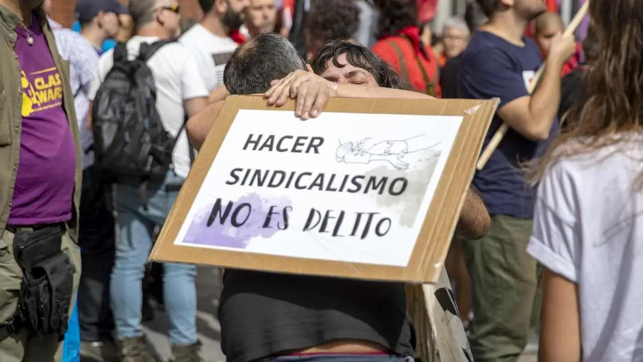 Imagen de una de las múltiples movilizaciones en defensa de 'Las seis de la Suiza'.