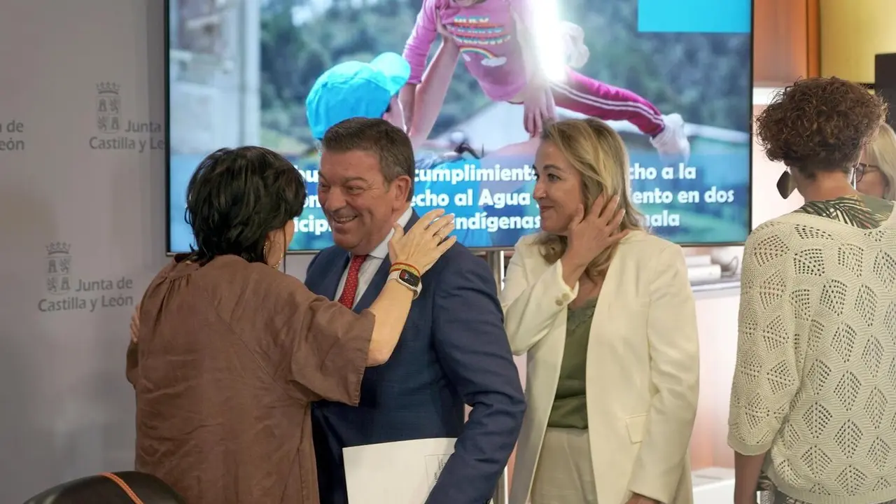 El consejero de la Presidencia, Luis Miguel González Gago, presenta el nuevo proyecto multisector de lucha contra la desnutrición infantil en Guatemala, desarrollado junto a Unicef. Foto: Rubén Cacho