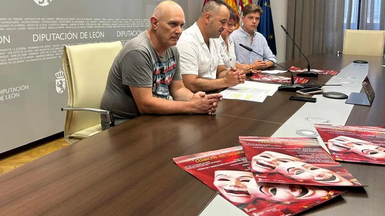 Un instante de la rueda de prensa de este miércoles en la Diputación de León.