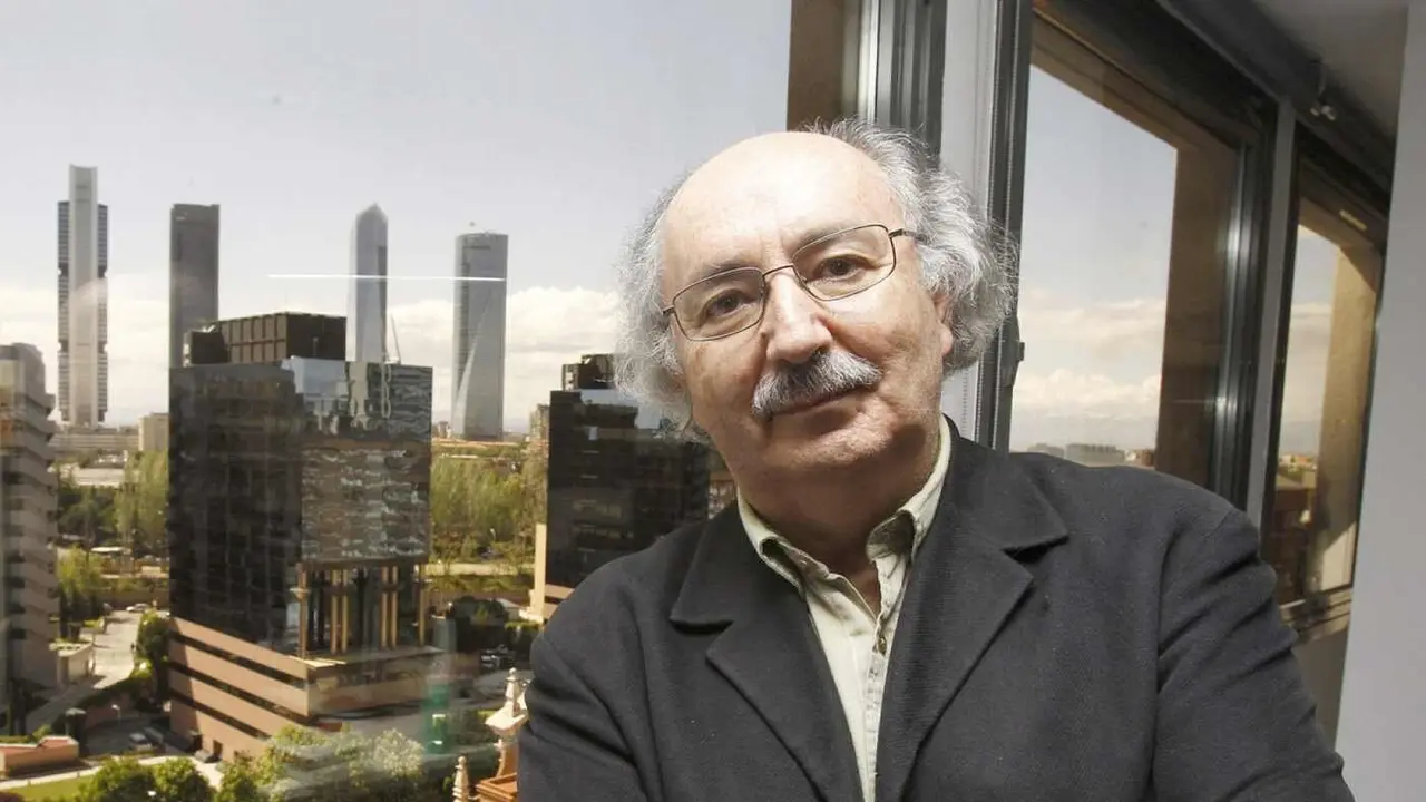 Antonio Colinas.