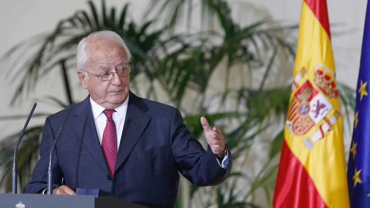 Fallece Javier Moscoso, el ministro que dio nombre a los días libres de los funcionarios