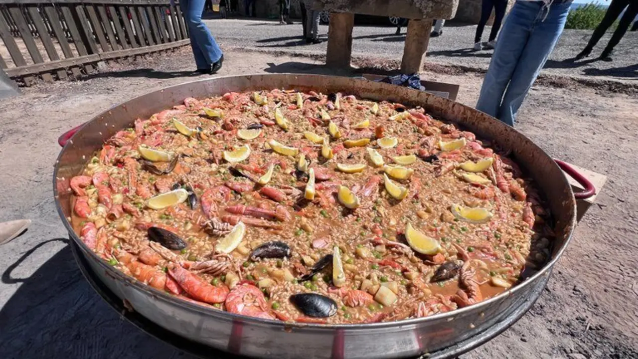 La paellada popular, un clásico que no puede faltar a la cita.