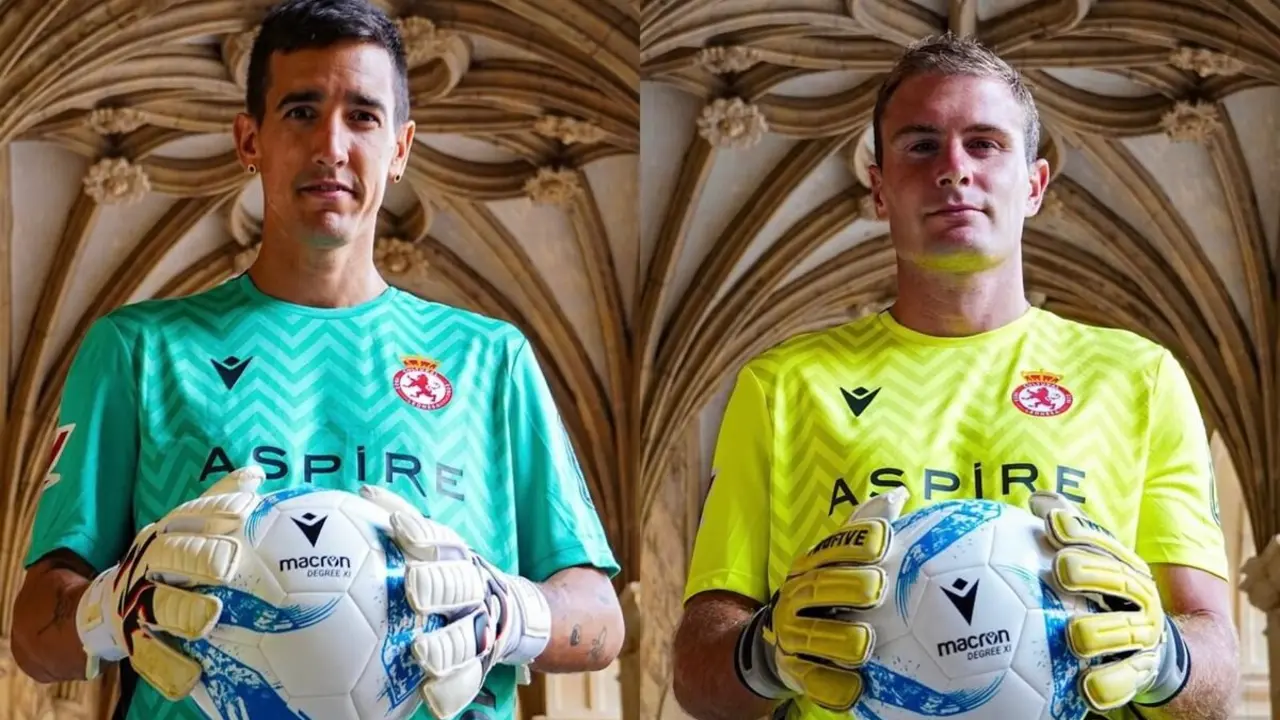 Edgar Badía y Miguel Bañuz con la nueva equipación.