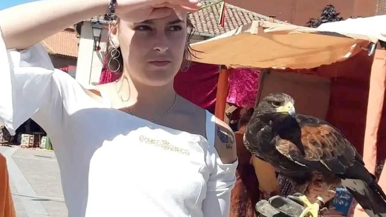Mansilla de las Mulas revive con éxito su pasado medieval con magia, historia y vuelo de halcones