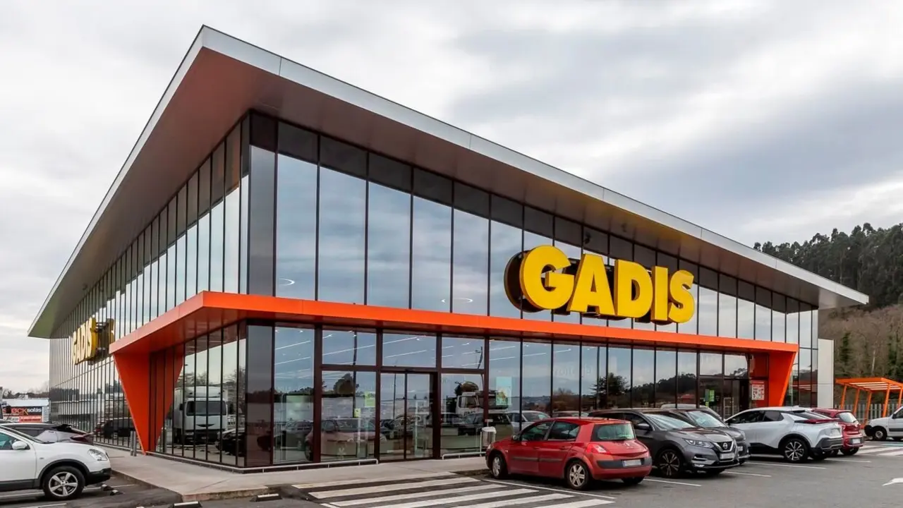 Imagen del exterior de un supermercado Gadis