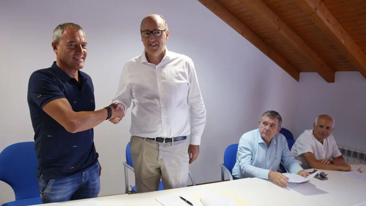 Firma del convenio de la pizarra de Castilla y León