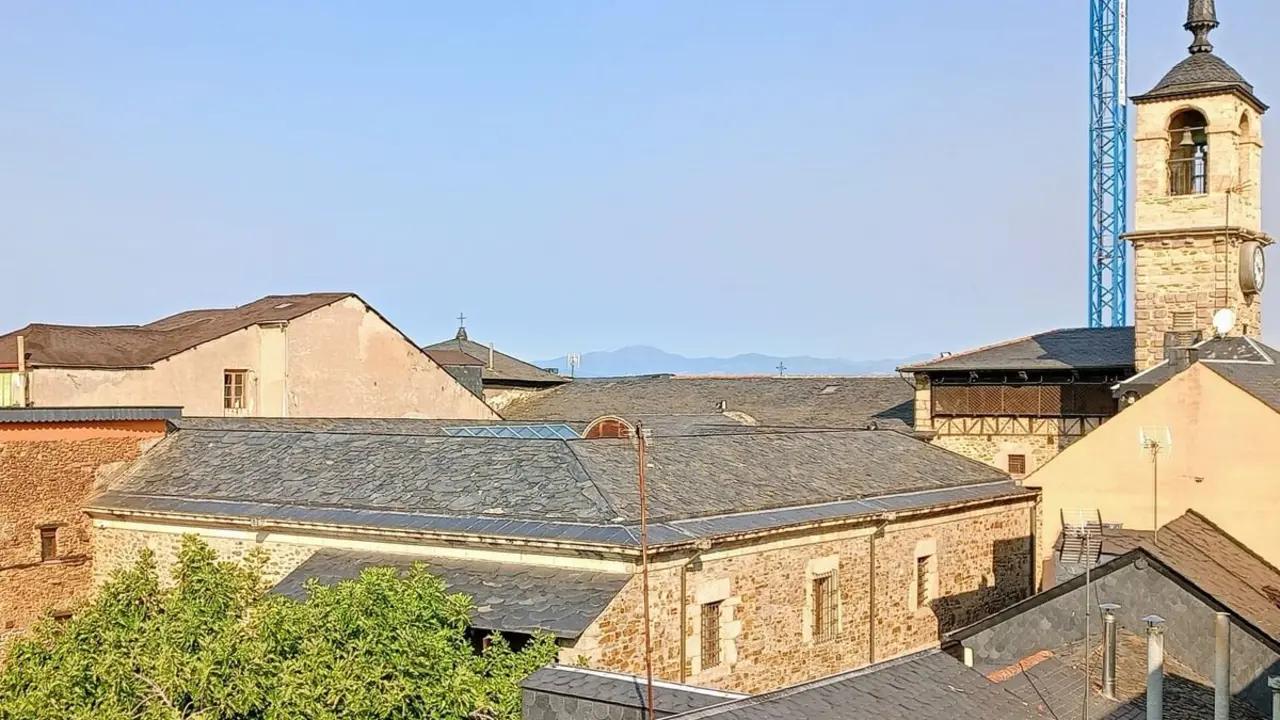 Vista aérea de cubierta del Museo del Bierzo tras las obras.