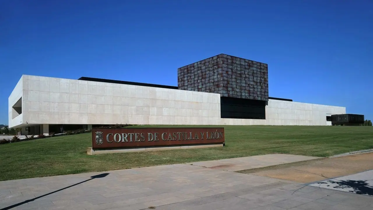 Sede de las Cortes de Castilla y León.