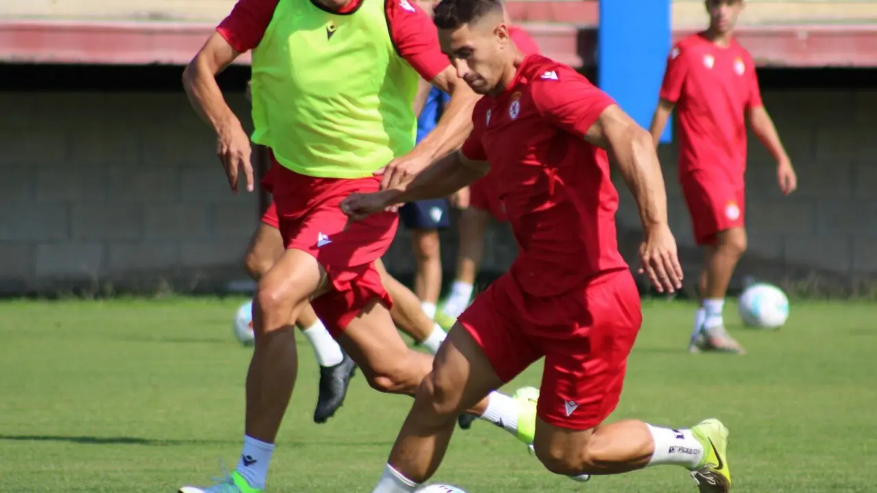 Entrenamiento de la Cultural y Deportiva Leonesa este sábado. Foto: CyD Leonesa