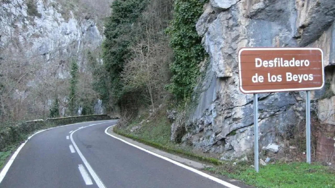 La carretera nacional N-625, conocida históricamente como la vía León–Santander por Cangas de Onís y más popularmente como la carretera del Pontón, vuelve a estar en el centro de la preocupación de los conductores.