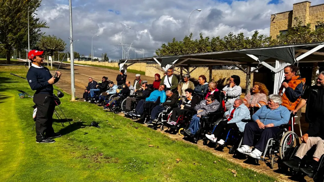 Un momento de una de las últimas ediciones del Torneo Solidario de Golf de Aspace y Fele.