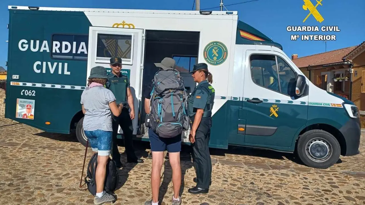 Un ciclista neerlandés de 68 años fue localizado de madrugada por la Guardia Civil en una zona boscosa de León tras desviarse por error siguiendo su GPS.