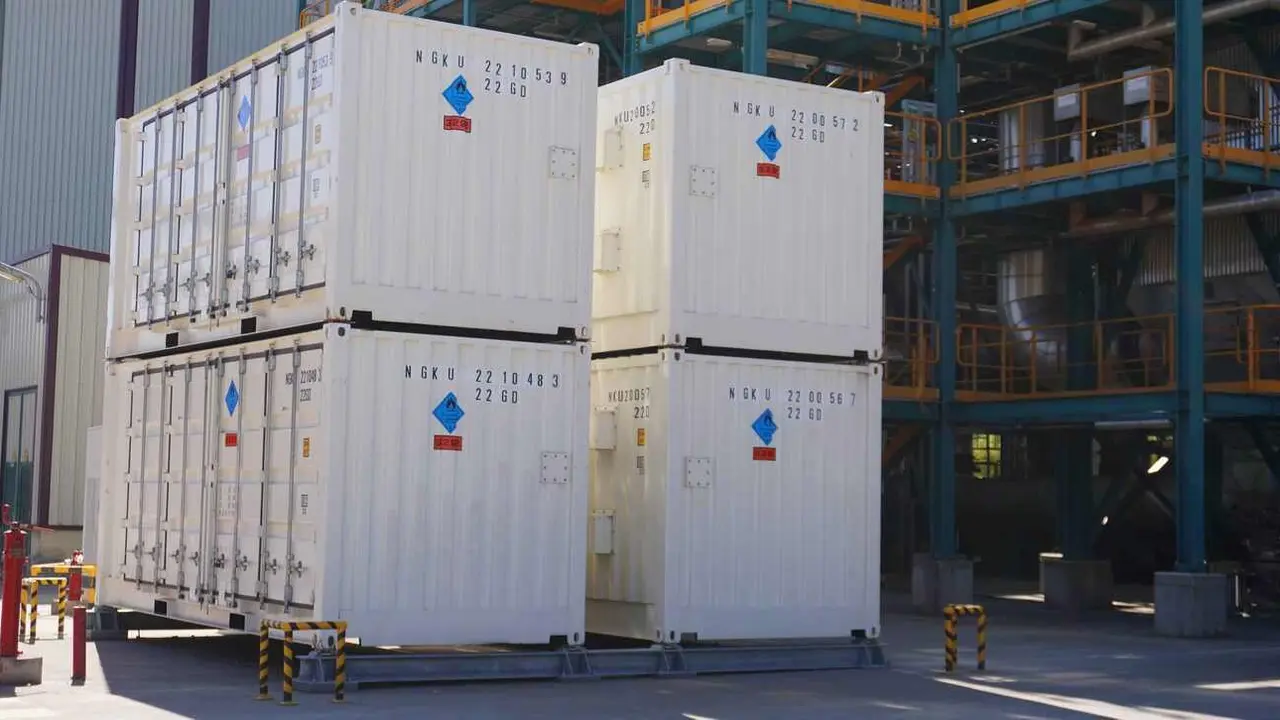 Imagen de las baterías, listas para el almacenamiento.