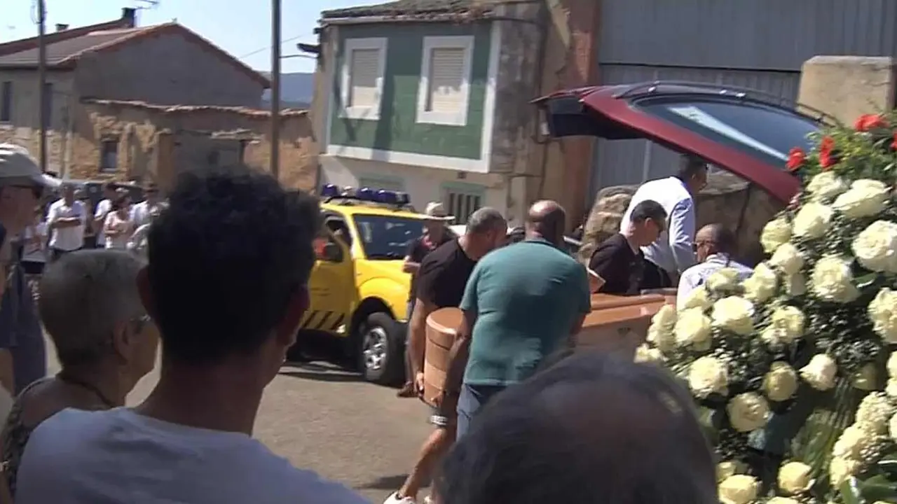 Imagen del funeral en la localidad de Quintanilla de Flórez