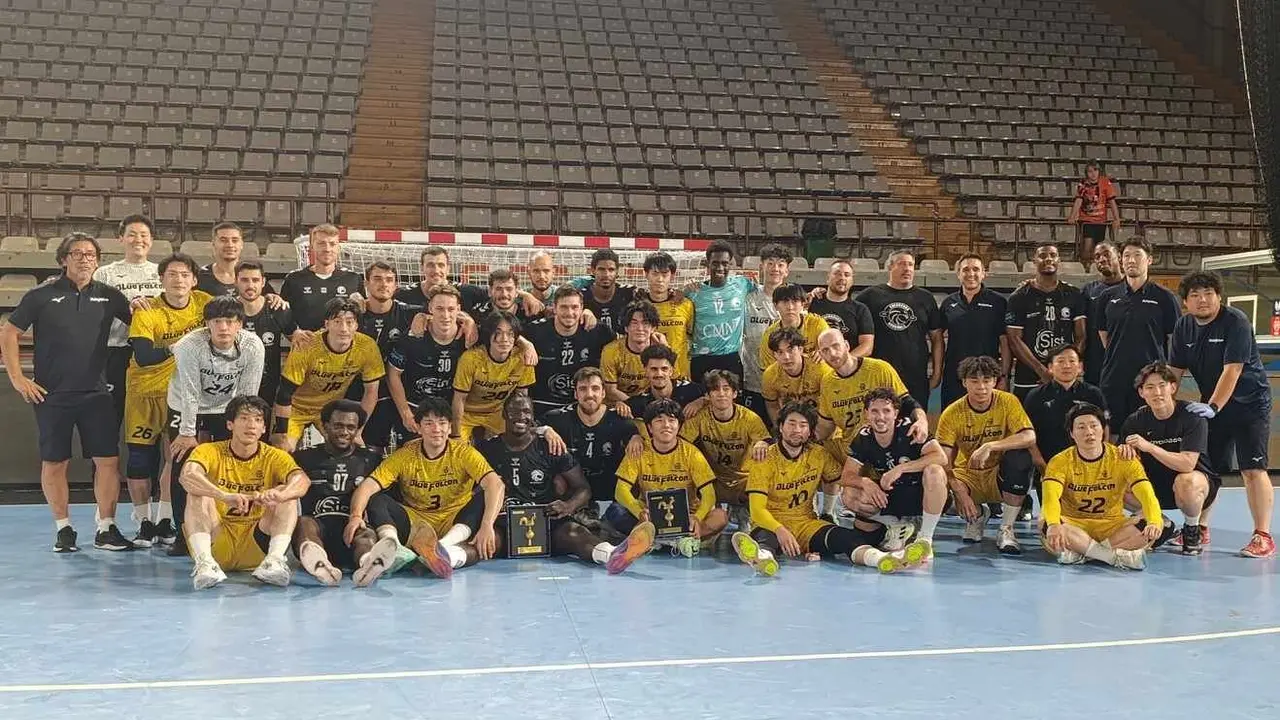 Los finalistas del torneo, a la conclusión del mismo en el Palacio de los Deportes.