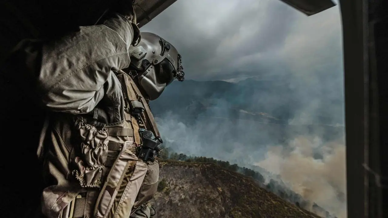 Fuego lucha aérea (5)