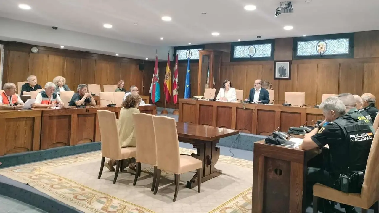 El alcalde de Ponferrada, Marco Morala, presidiendo la reunión de este martes.