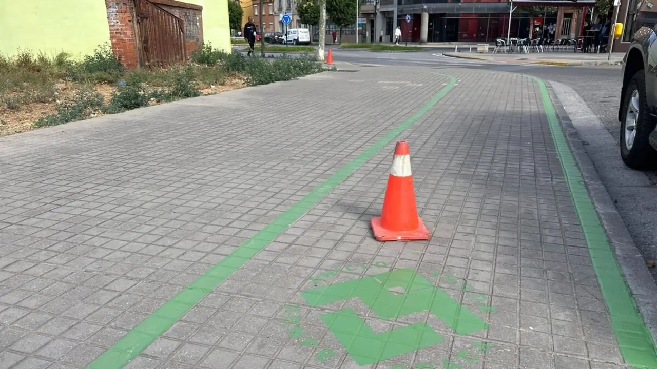Sendas peatonales del proyecto del Anillo Verde en Ponferrada en el barrio de Flores del Sil. Foto: Cedida Quinito - El Bierzo Digital