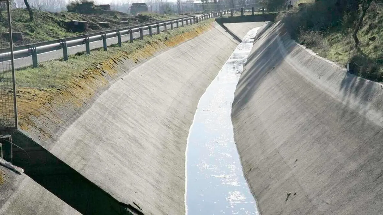 El Consejo de Gobierno de la Junta aprobó este jueves una inversión superior a los 32,2 millones de euros para obras de modernización de regadíos en las provincias de Palencia, León y Soria.
