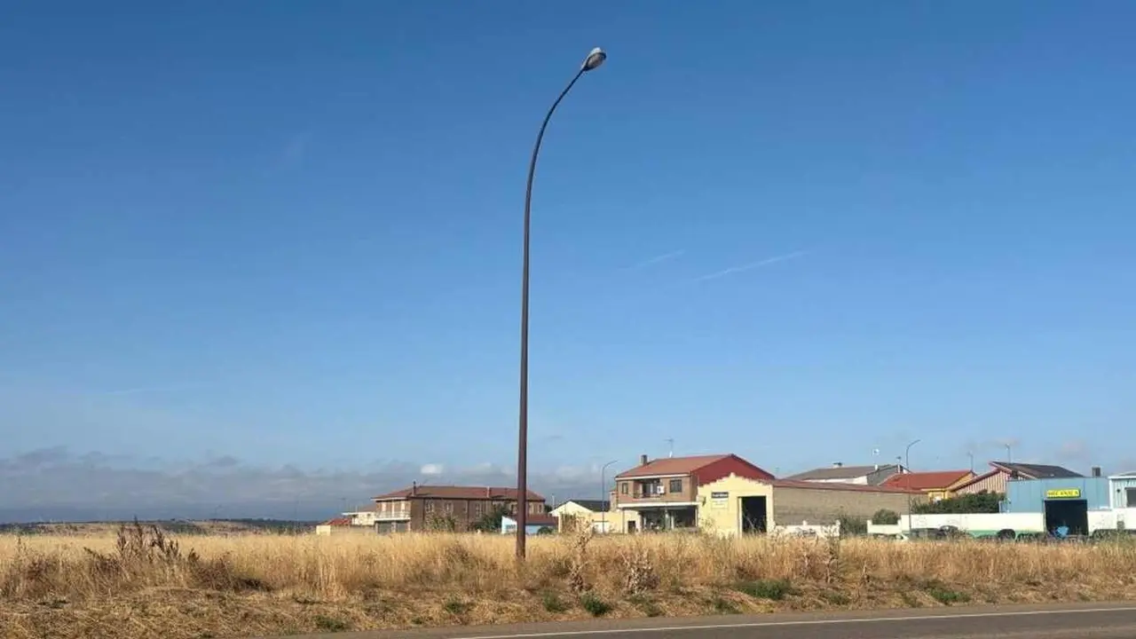 Imagen de uno de los solares sancionados.