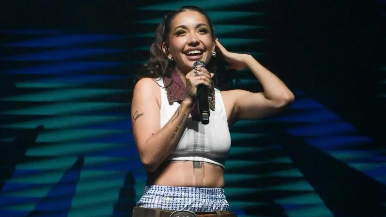 María Becerra, durante su show en Ponferrada.