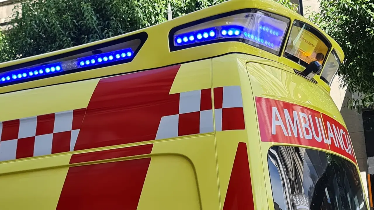 Imagen de una ambulancia de Emergencias Sacyl.