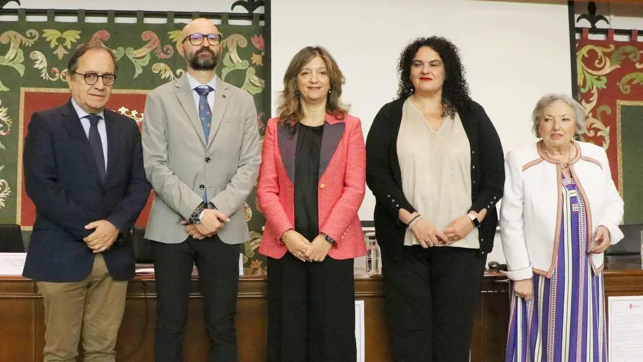 El Seminario de Relaciones Internacionales reúne a 900 participantes y la secretaria de Estado de Migraciones defiende en la ULE la reforma normativa como vía para reforzar los derechos de las personas inmigrantes.