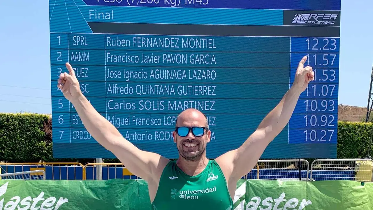 Rubén Fernández acude al Nacional con la mirada en el podio.