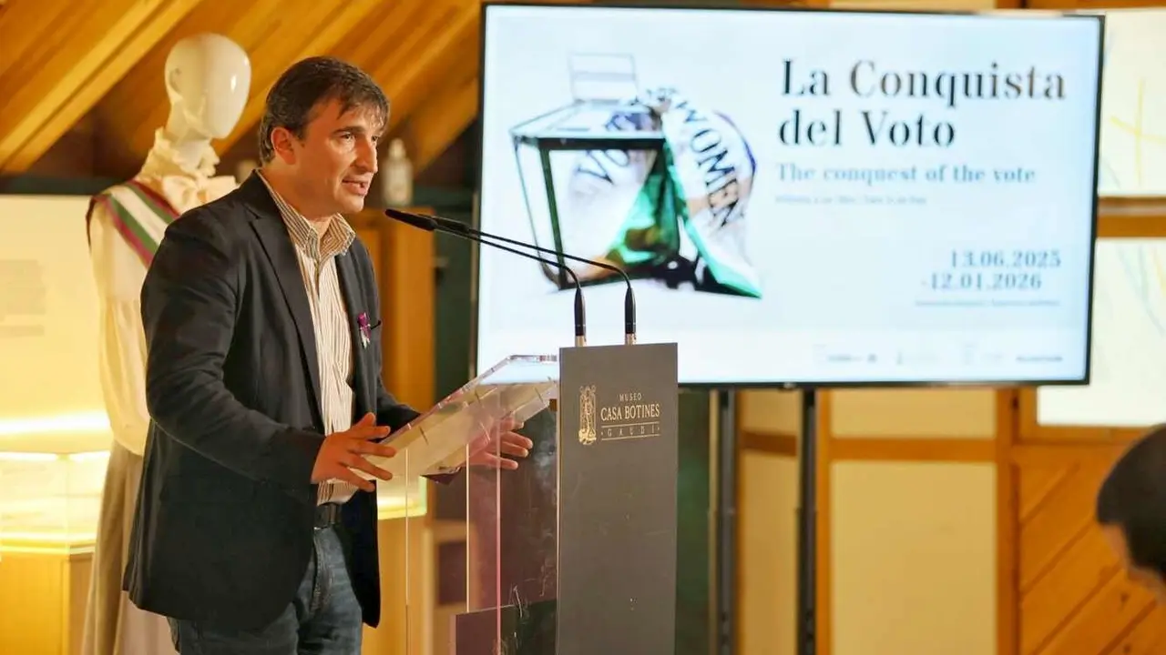 Víctor Miguélez, comisario de la exposición ‘La Conquista del Voto’.