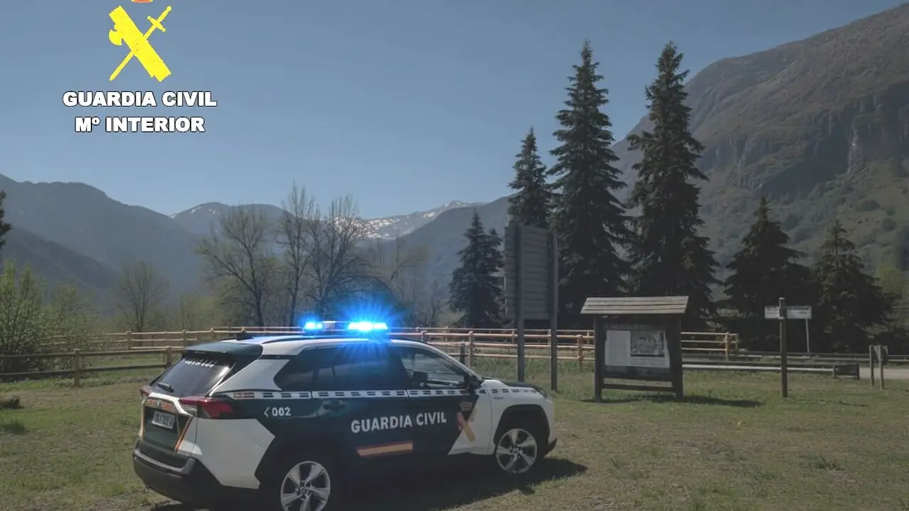 vehículo Guardia Civil 1