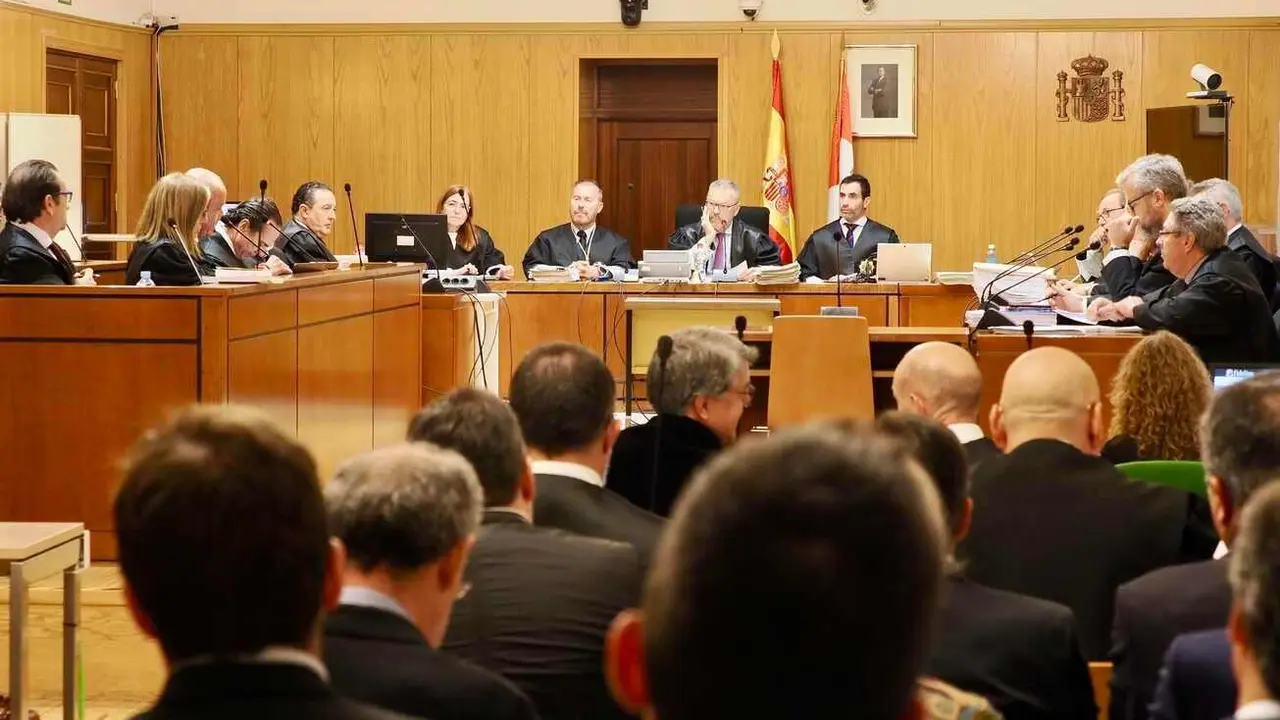 Arranca en la Audiencia Provincial de Valladolid el juicio de la ''Trama eólica'' con las cuestiones previas.