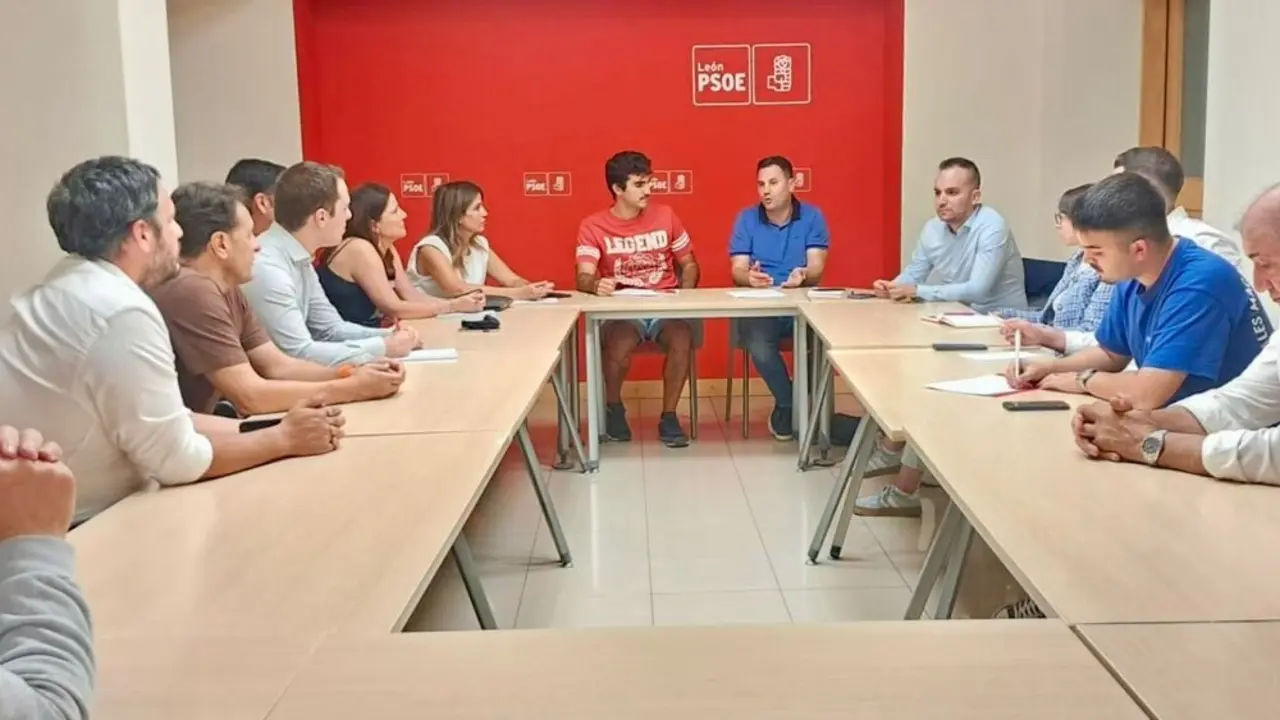 PSOE León y Juventudes Socialistas 1