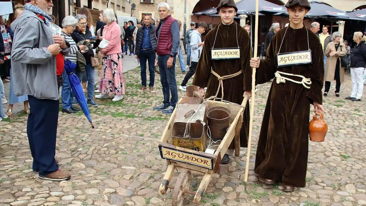 La plaza del Grano de la capital leonesa acogerá este sábado, 20 de septiembre, la undécima edición de la Romería de La Melonera, una jornada festiva que recupera las tradiciones más arraigadas del León antiguo, con actividades para todos los públicos a lo largo del día.
