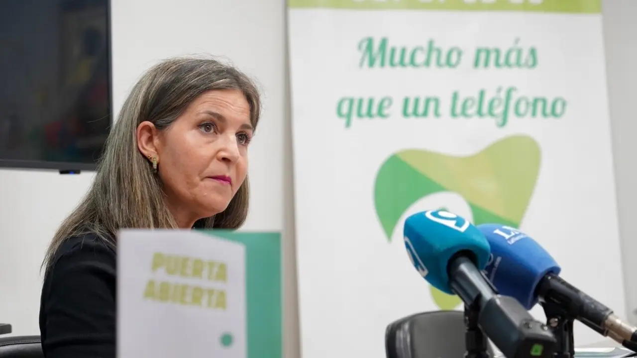 El Teléfono de la Esperanza de León presenta una campaña de prevención del suicidio, la programación formativa de la entidad y próximas actividades.