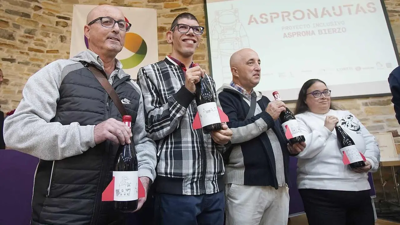 Presentacion del proyecto solidario de Aspronautas.