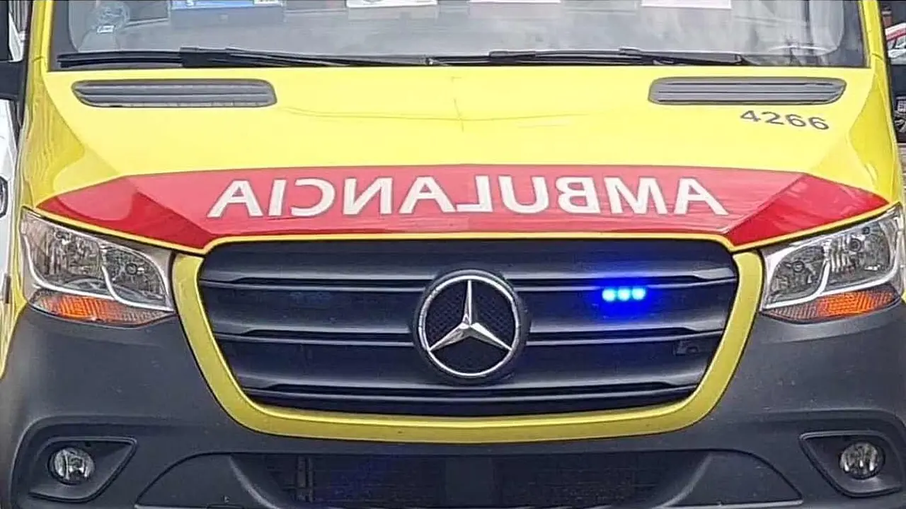 Imagen de una ambulancia de Emergencias Sacyl.